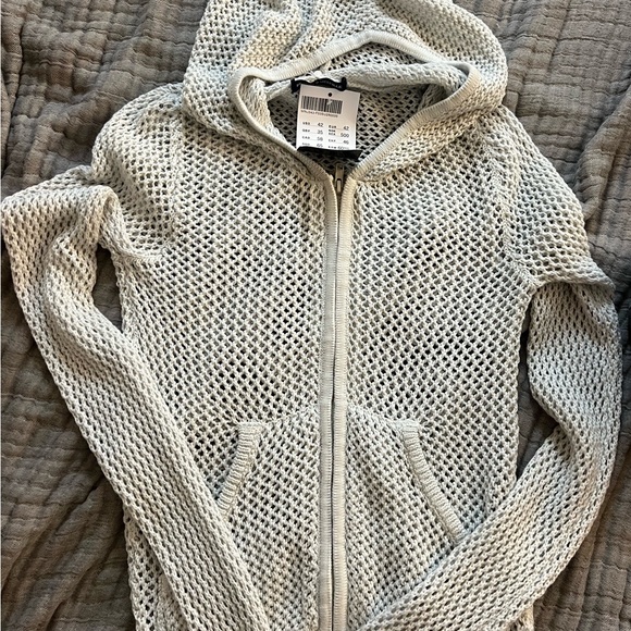 Brandy Melville Christie Net Hoodie - Picture 2 of 5